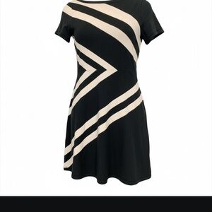 Alice + Olivia Black and Cream Geometric Mini Dress size L